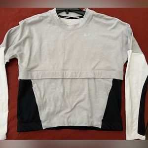 Nike long sleeve sweatshirt